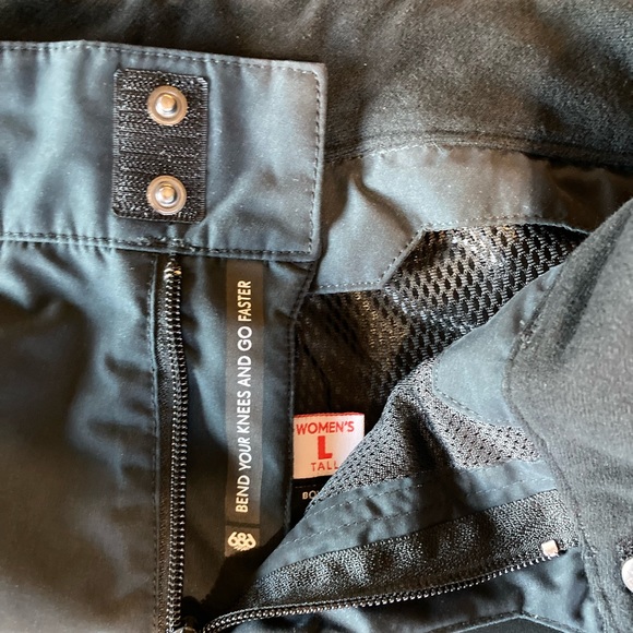 686 Women’s Smarty Cargo Pants - Picture 8 of 12